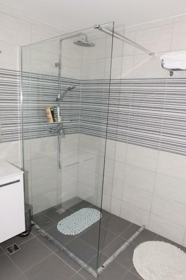 Apartman Kupa Karlovac Eksteriør billede
