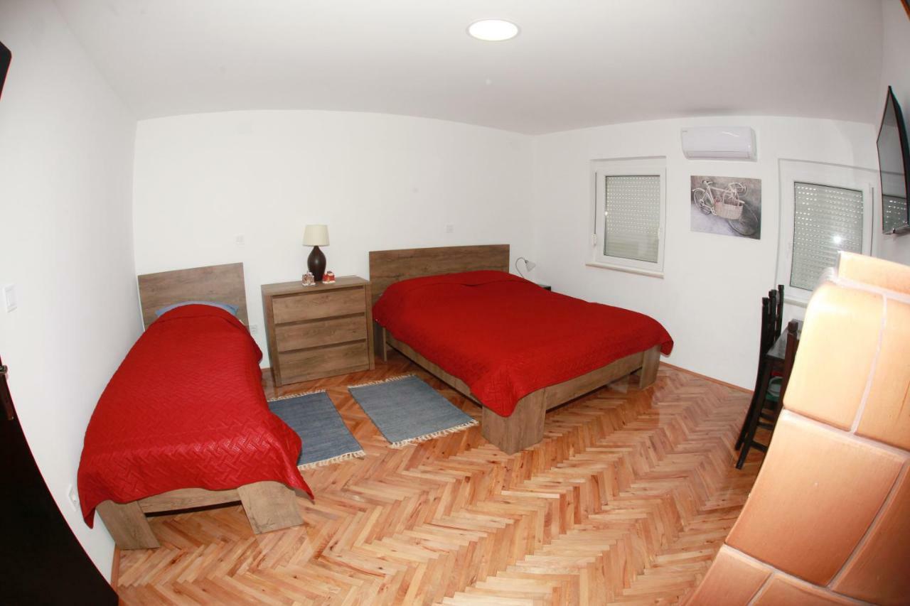 Apartman Kupa Karlovac Eksteriør billede